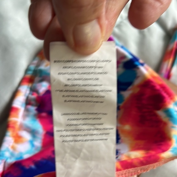 Hobie Chevron Ikat Print Bikini Top, has a wrap around strap & shoulder straps - Picture 12 of 16